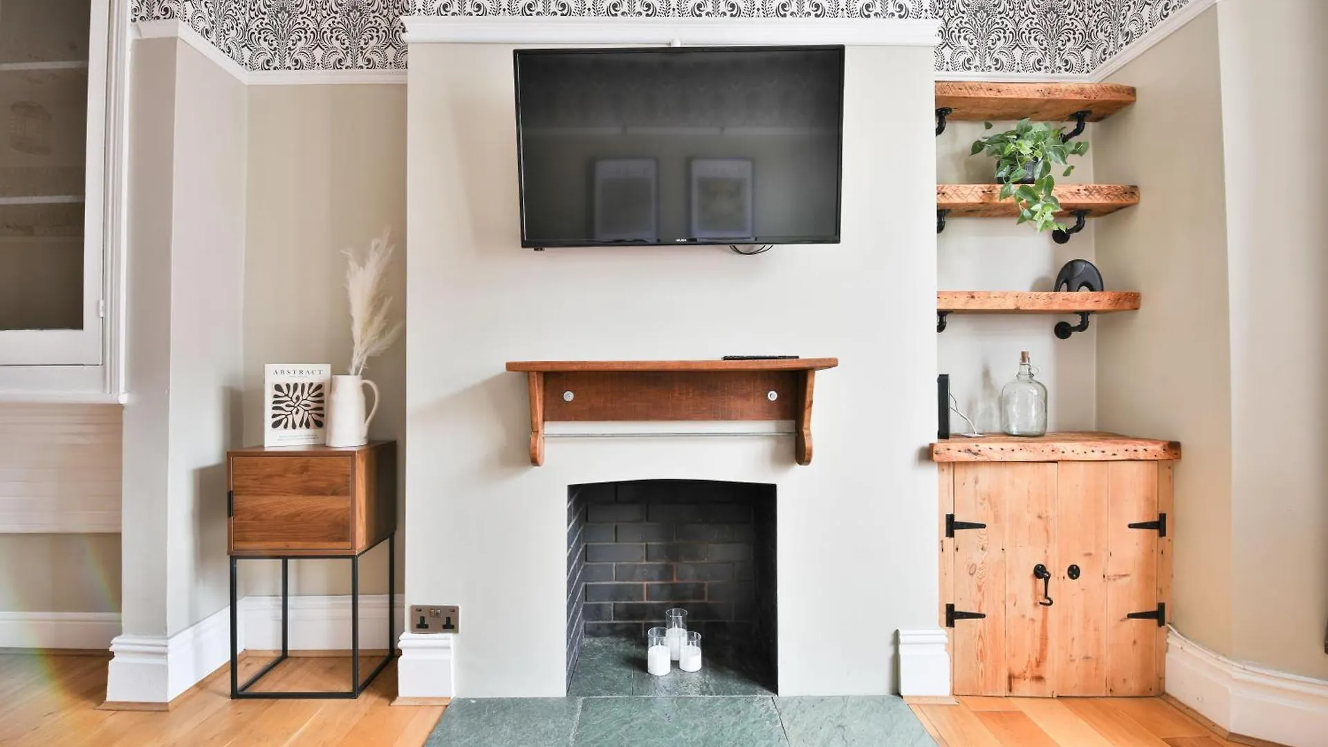 Elegantly Designed & Spacious 3 Bed House Cardiff Verenigd Koninkrijk